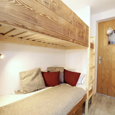 Apartment Skis Aux Pieds Pour 4 Pers - Village - Fr-1-575-10 *